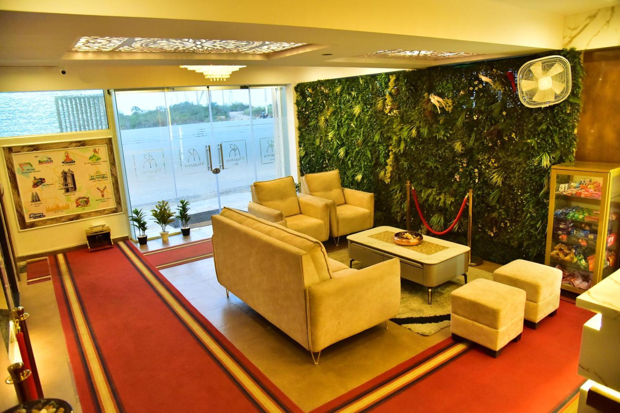 Meadows Inn Mysore Esterno foto