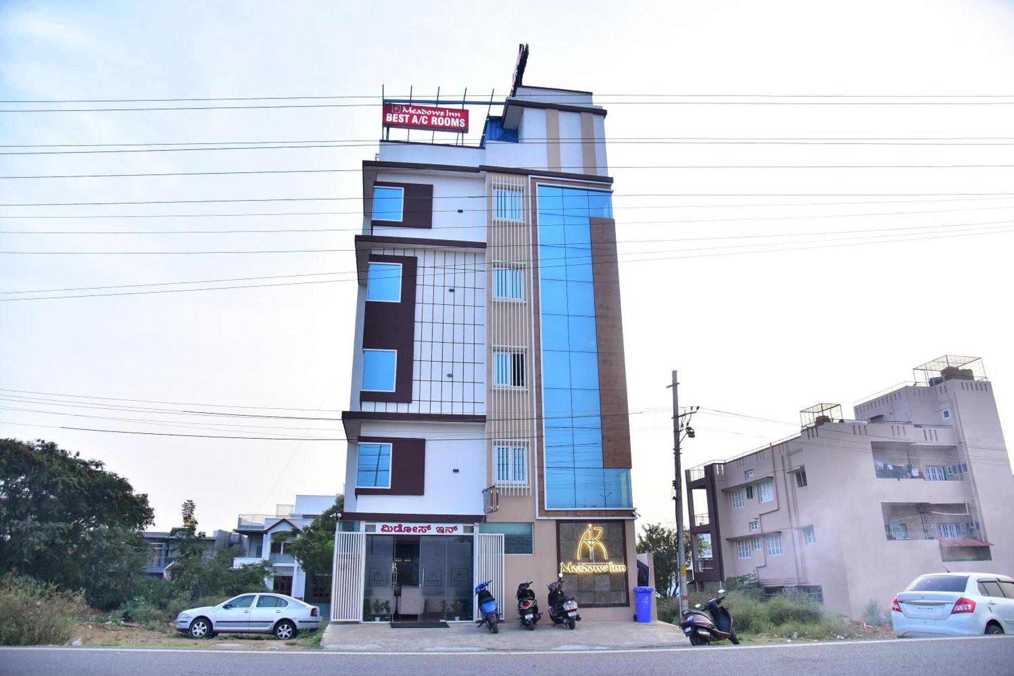 Meadows Inn Mysore Esterno foto