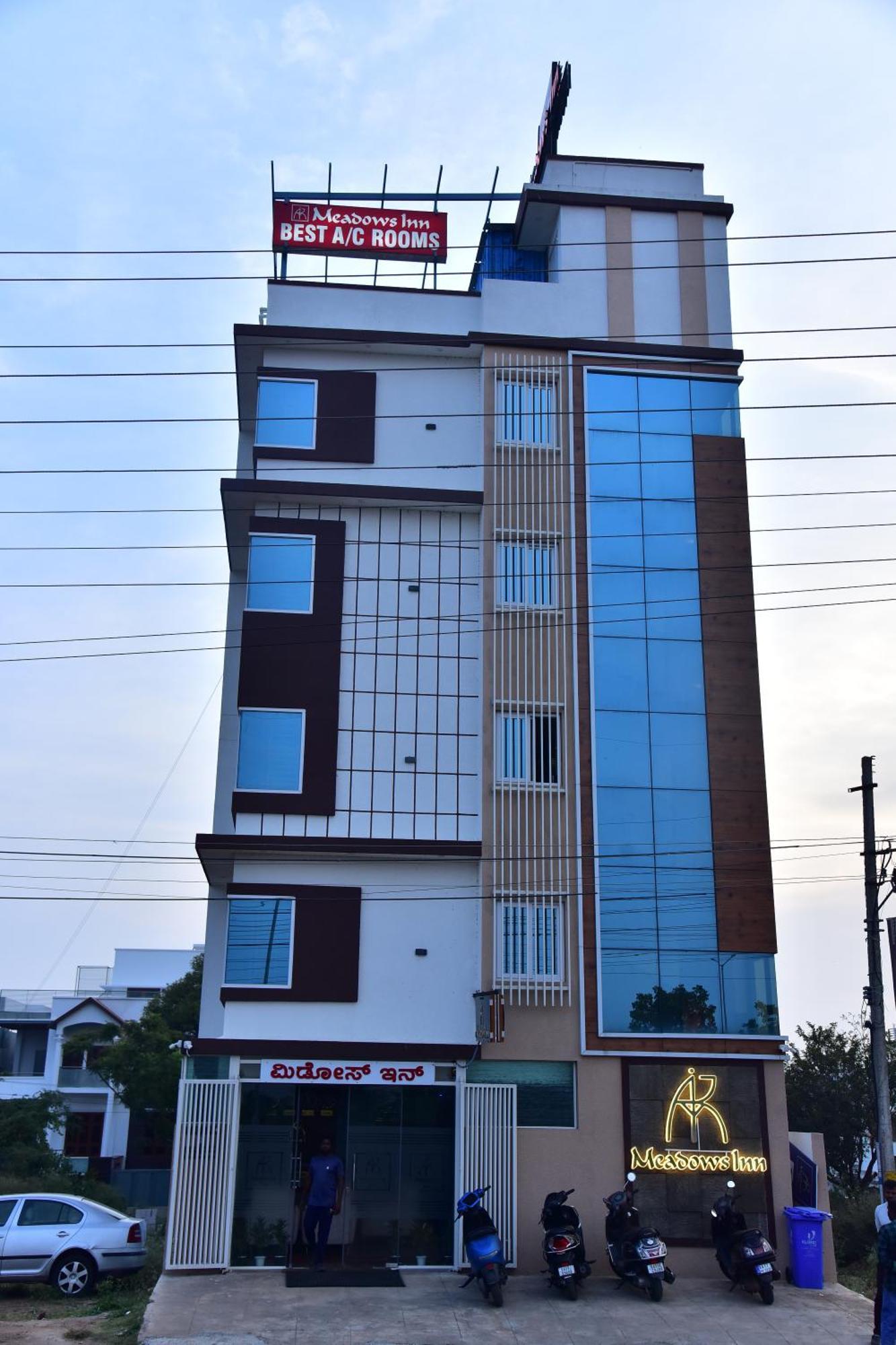 Meadows Inn Mysore Esterno foto